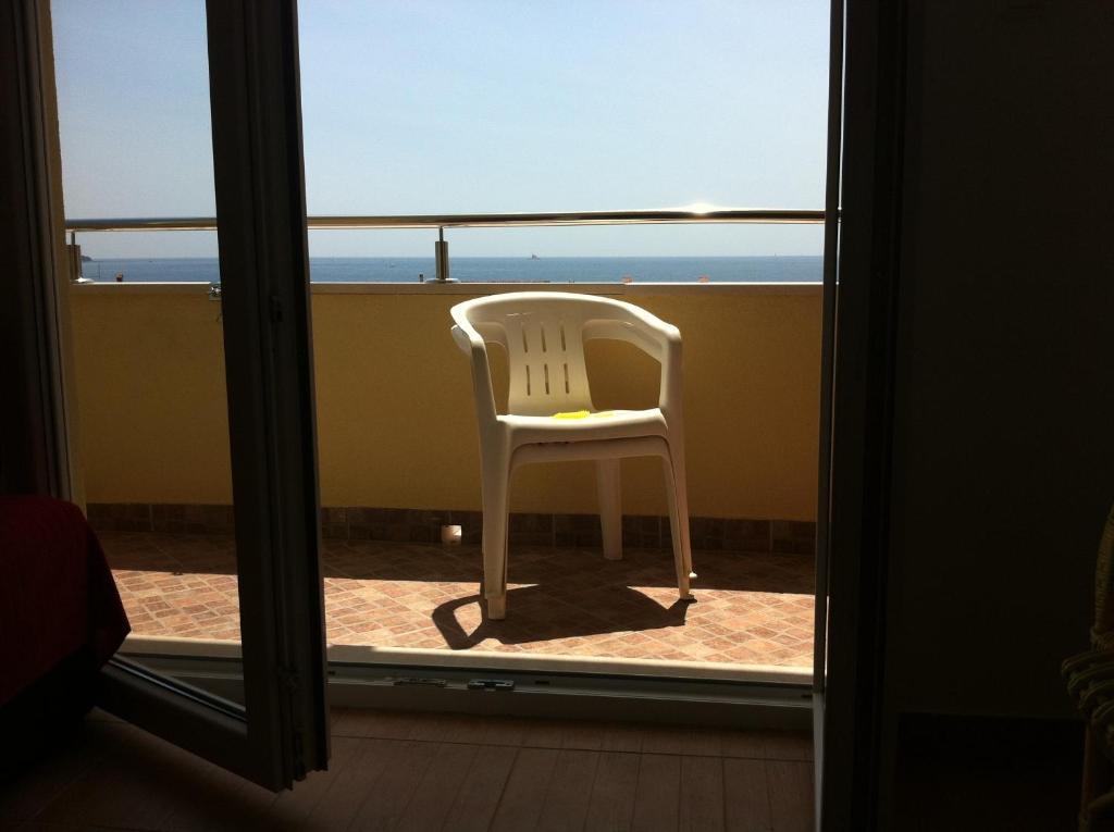Apartments Villa Stella Maris Rogoznica  Bilik gambar